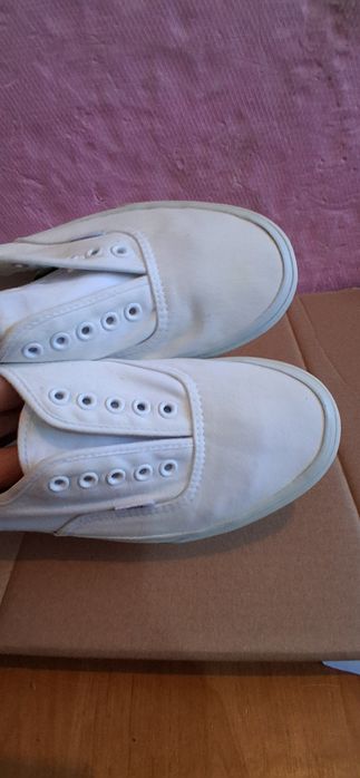 Teniși Vans mărimea 44,5,  10,5 man, 12 women