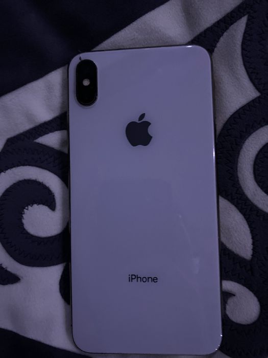 Продам Айфон XS MAX б/y