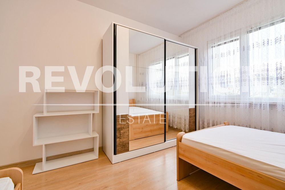 Дава се под наем Тристаен апартамент в София, Надежда 1 - 85 кв.м за 750 € - Снимка #7