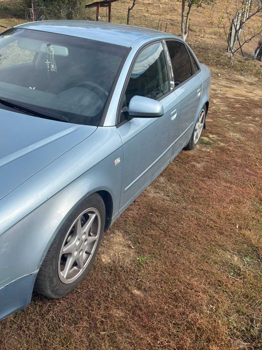 AUDI A4 2005 — imagine 2