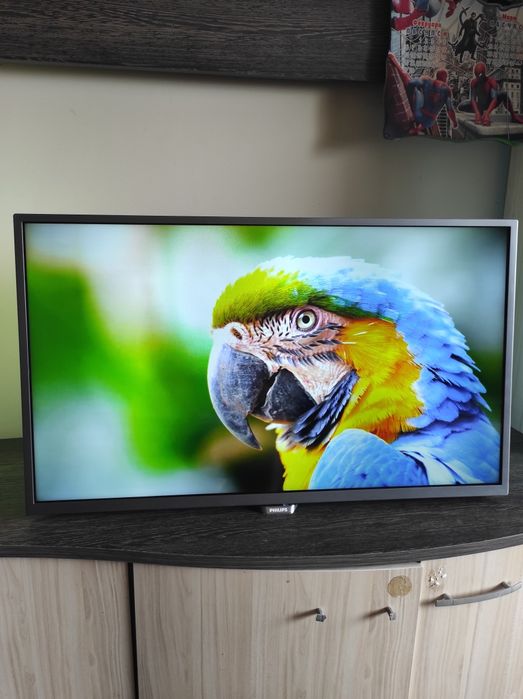 Смарт Телевизор PHILIPS 32 инча Android Ambilight