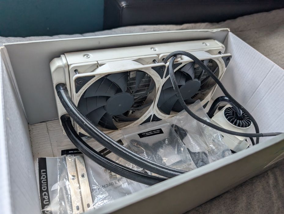 Racire lichid Deepcool Captain 240 EX alb