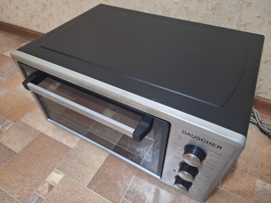 Электропечь.  Продам.