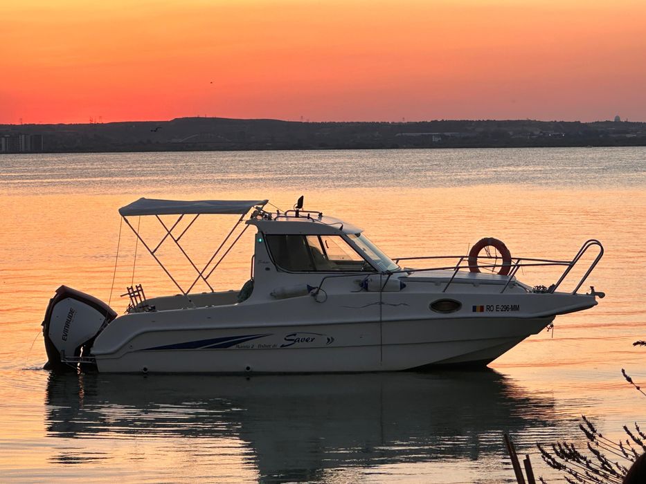 Barca Cabinata Saver Manta 21 fischer