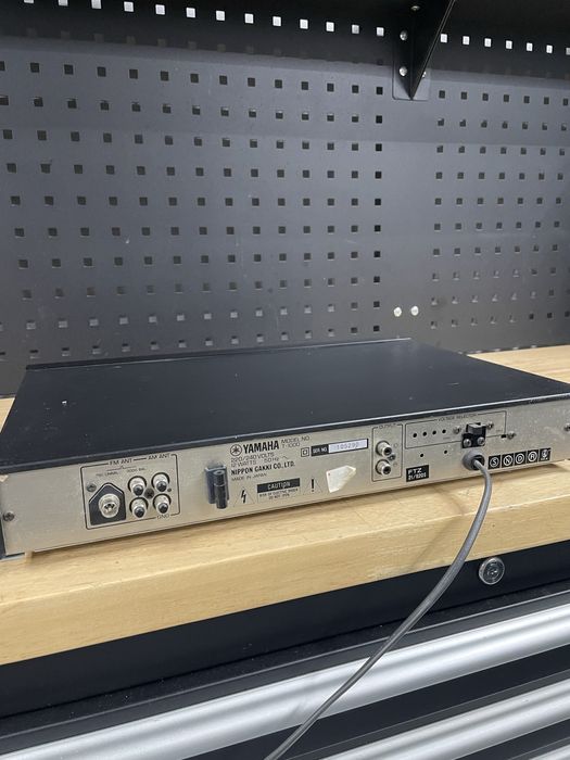 Tuner yamaha t-1000