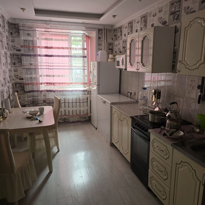 Продам 2 х ком квартиру