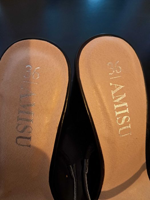 Papuci cu toc,nepurtati,marimea 36
