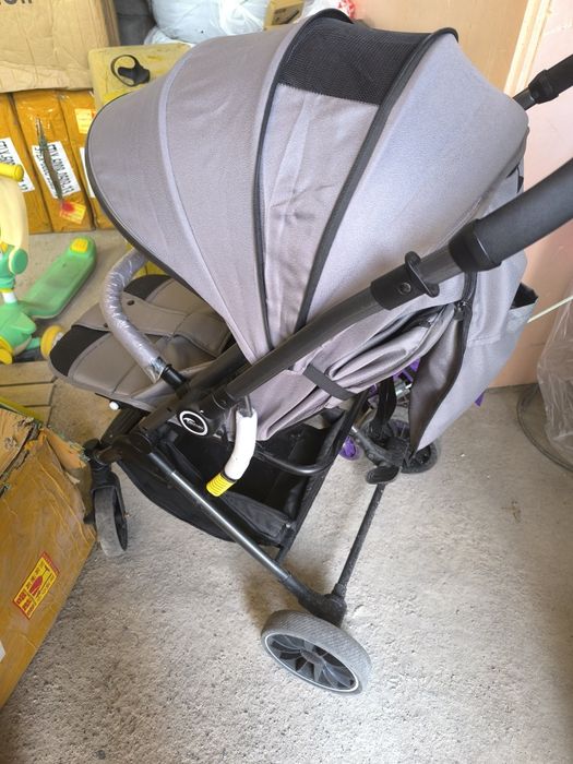 Продам коляску в хорошем состоянии