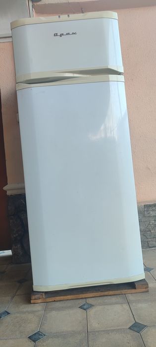 Орск холадилник холати яхши матори янги фақат фриени тугаган.