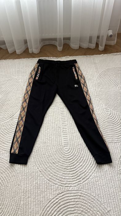 Двойка от burberry