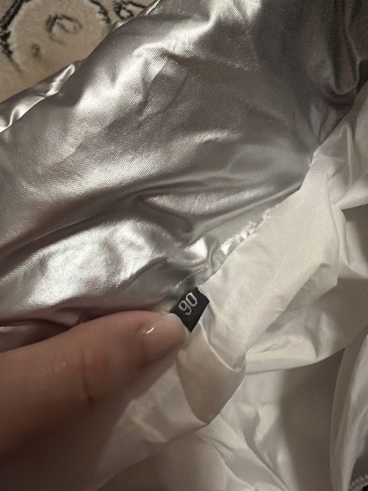 Продам куртку(комбенизон)размер 90 см,