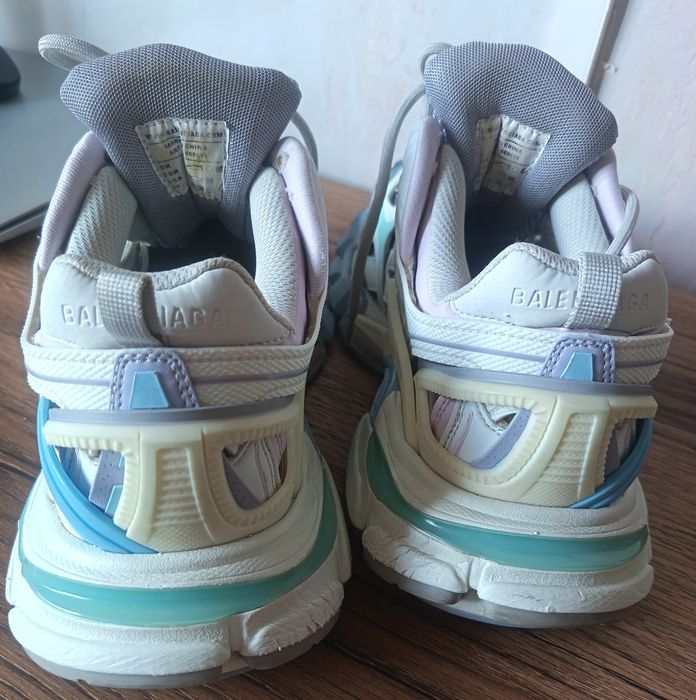 Balenciaga track 2