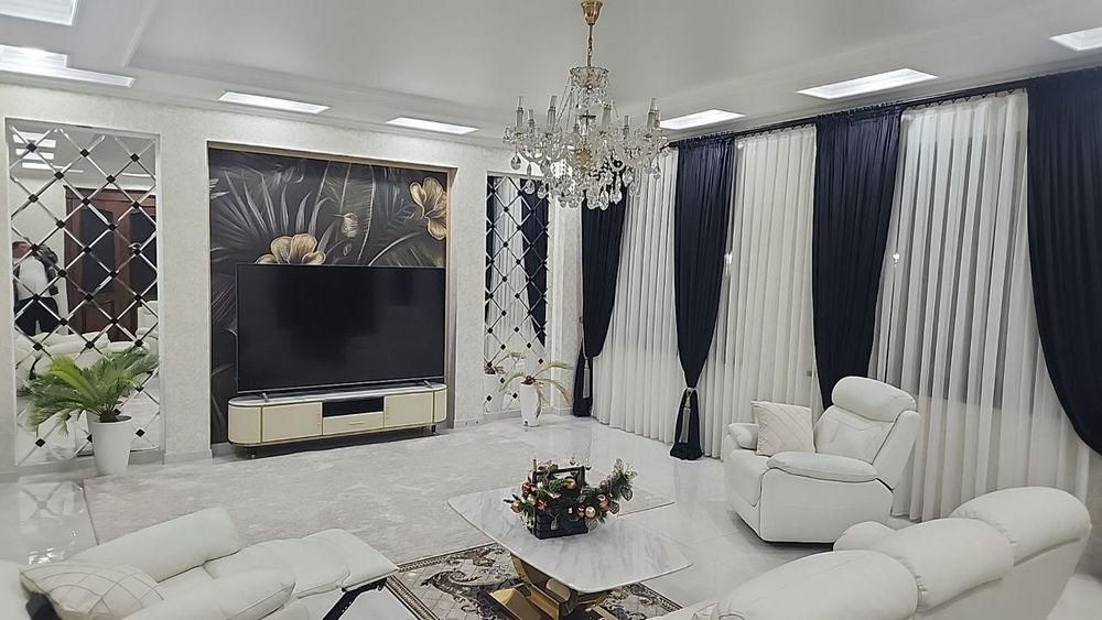 Продаётся дом на участке 8 соток Янги Узбекистан