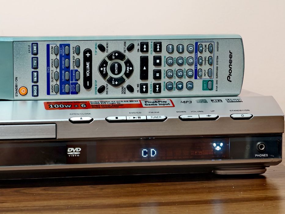 Pioneer XV-DV505. DVD/CD/MP3/tuner RDS.  Receiver rar.  Pret fix !
