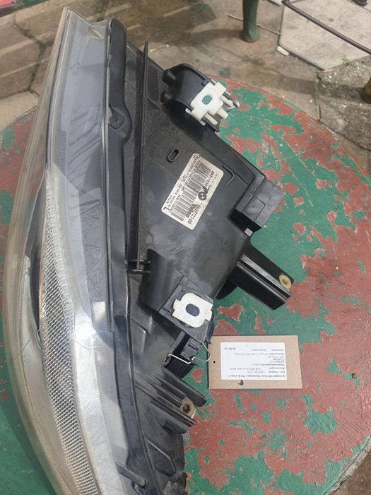 Фар за БМВ Е90 десен