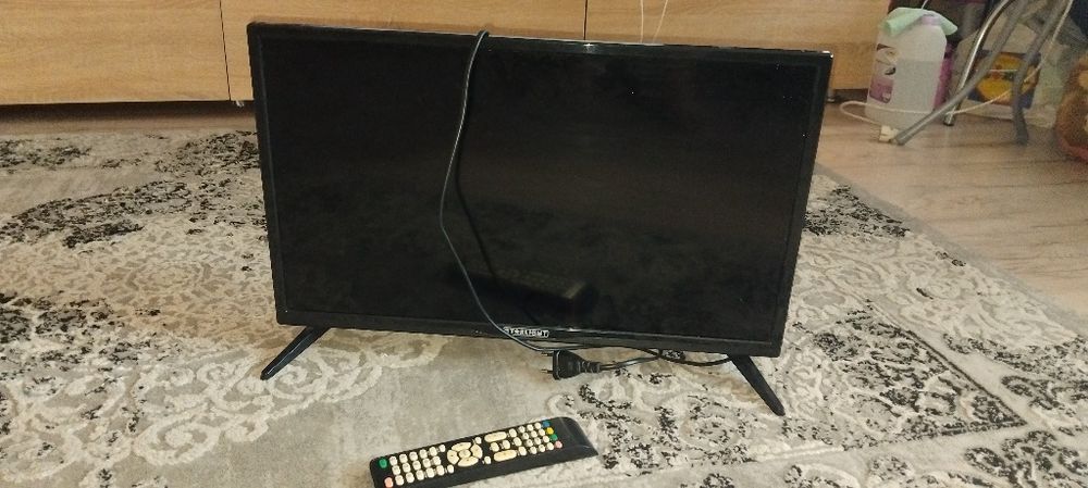 Vând tv în stare foarte bună de functionare