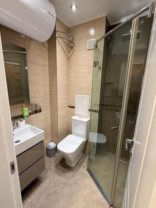 Дава се под наем Тристаен апартамент в София, Витоша - 85 кв.м за 987.36 € - Снимка #9