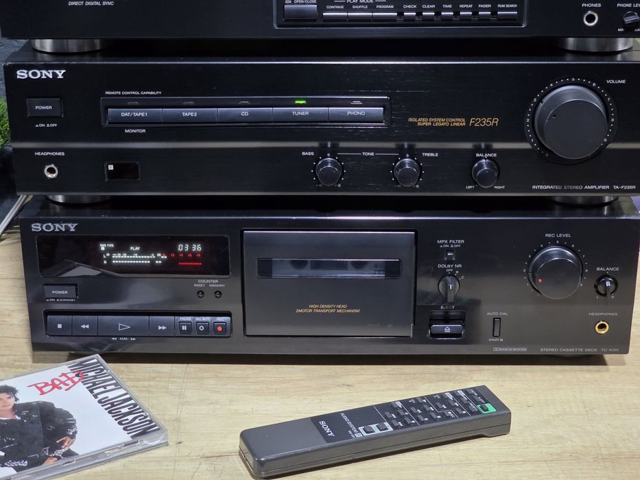 Linie audio SONY, amplificator ta-f235r, cd player cdp-297, tuner st-s211, deck  tc-k311 telecomanda  hifi stereo sistem