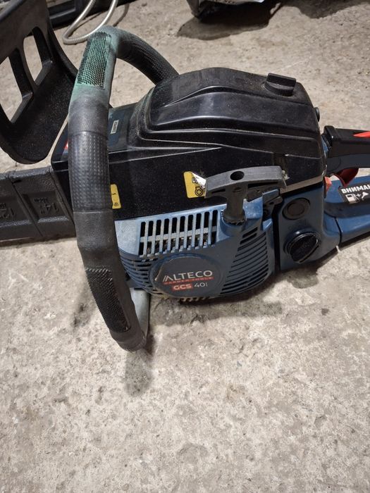 Продаю бензопилу