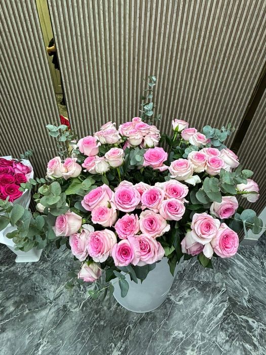 Огромные роза корзина