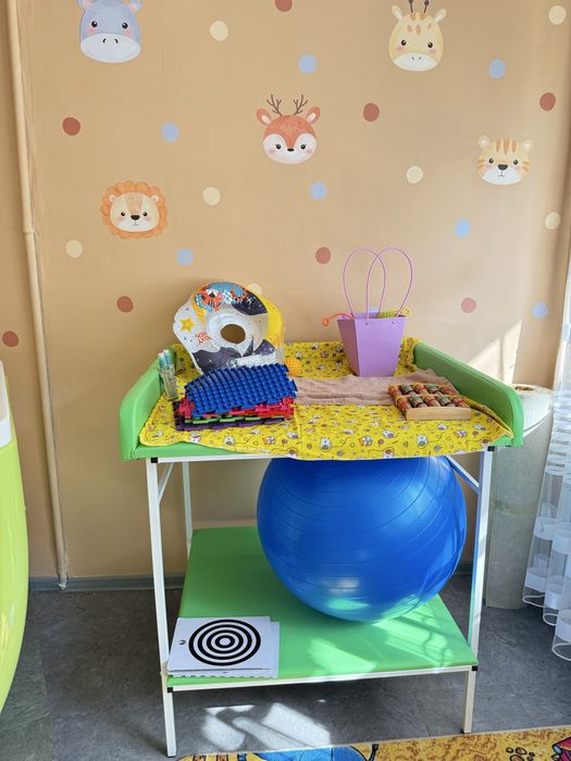 Пеленальный столик