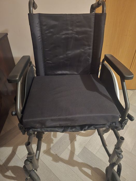 Инвалидная коляска