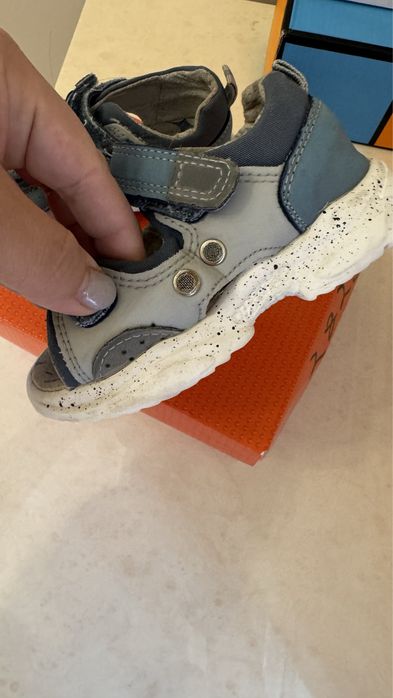 Обувь , сандалики