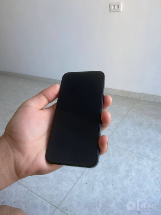 iPhone 13  c гарантией