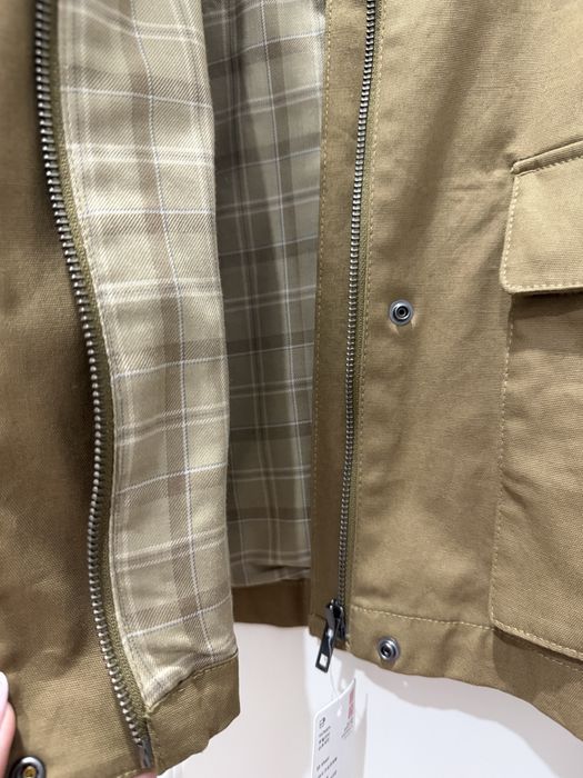 Короткий тренч Uniqlo