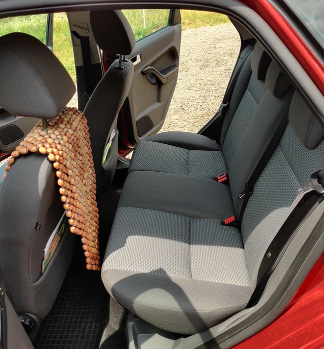 Ford Focus 2 1.6 TDCi 90 CP Aer Condiționat Pilot Automat 2x set Jante Proiectoare Consum Taxe MICI UNIC Proprietar Foarte Bine întreținut