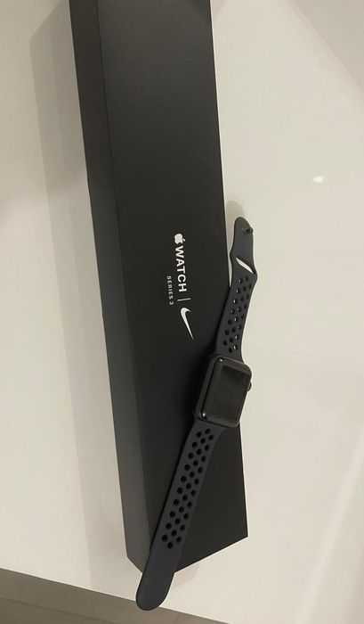Apple Watch версия 3 новый