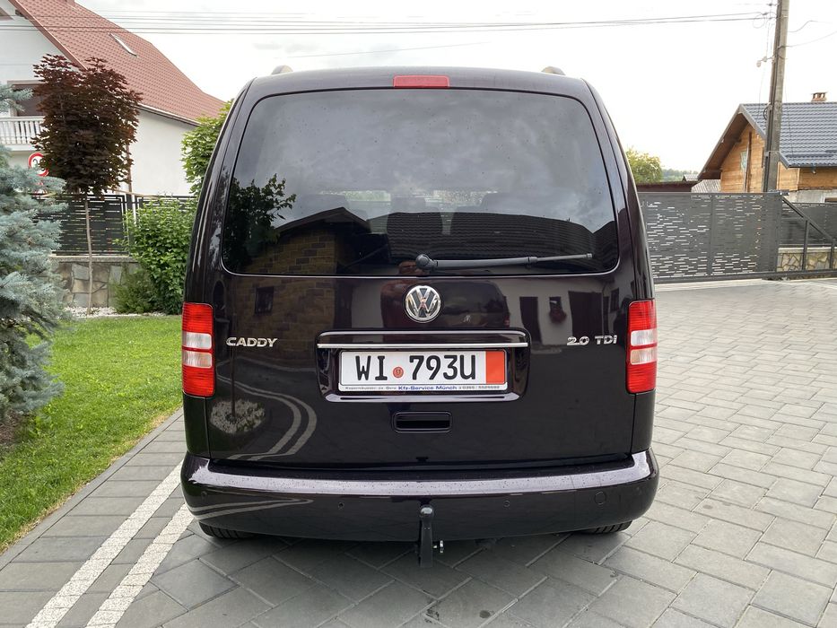 VW-CADDY~LiFE-2 ,0 -Tdi~140-Cp-Culoare Deosebită-Visiniu-met