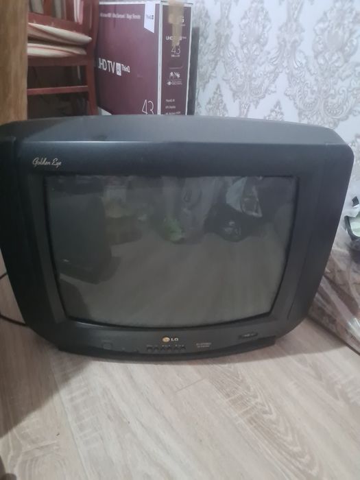 Продам телевизор
