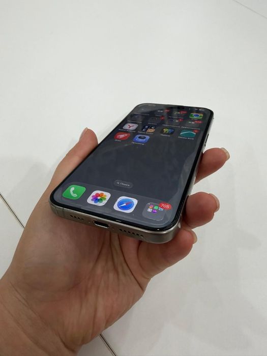 Продам Apple 15 PRO MAX