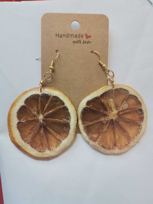 Cercei handmade din rășină