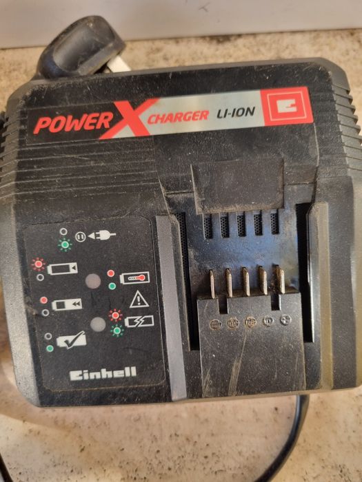 Vand încărcător einhell