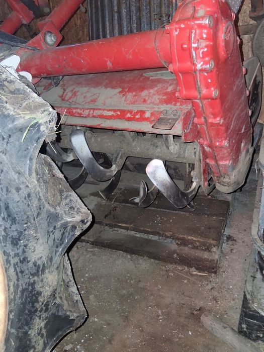 Lucrari de primavara, arat,frezat,semanat