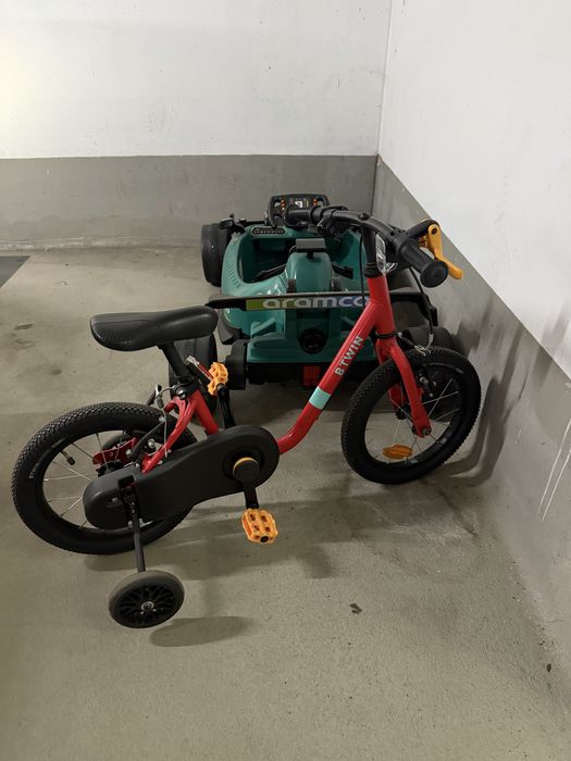 Bicicleta copii cu roti ajutatoare