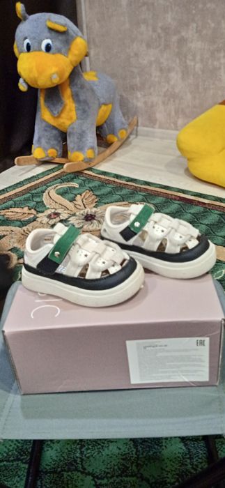 Детская обувь для девочки