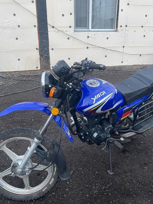 Продам мотоцикл Yaqi200