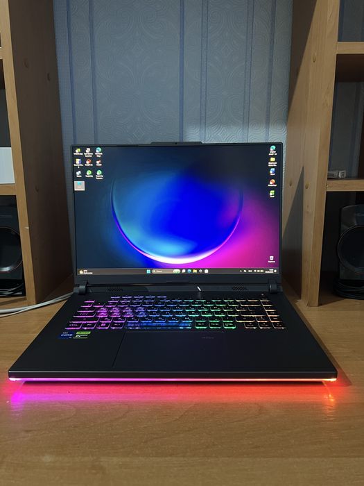 Игровой ноутбук / ASUS ROG STRIX G16