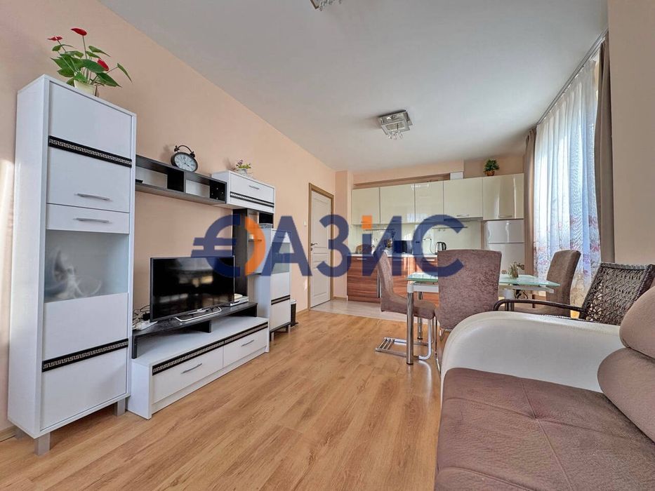 Продава се Тристаен апартамент в к.к. Слънчев бряг - 79 кв.м за 839 €/кв.м - Снимка #5
