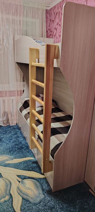 Кровать двухярусная