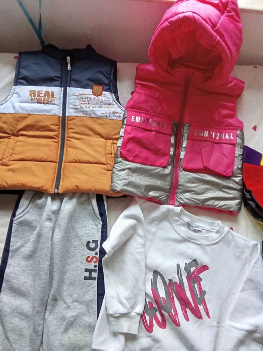 Два екипа 6  г. момче и момиче за 28 евро.