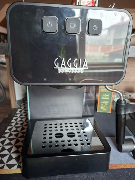 Кафемашина за професионална и домашна употреба.