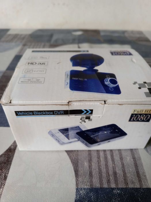 Видеорегистратор на автомобиль