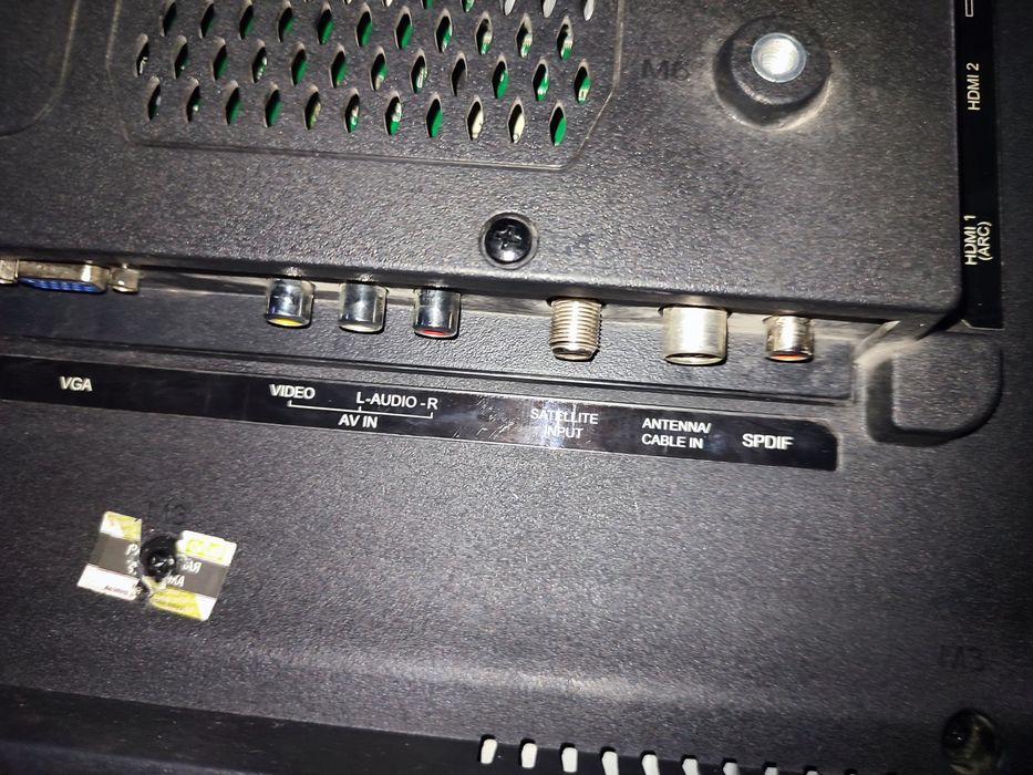 Телевизор Artel 43 дюйма', 110см.