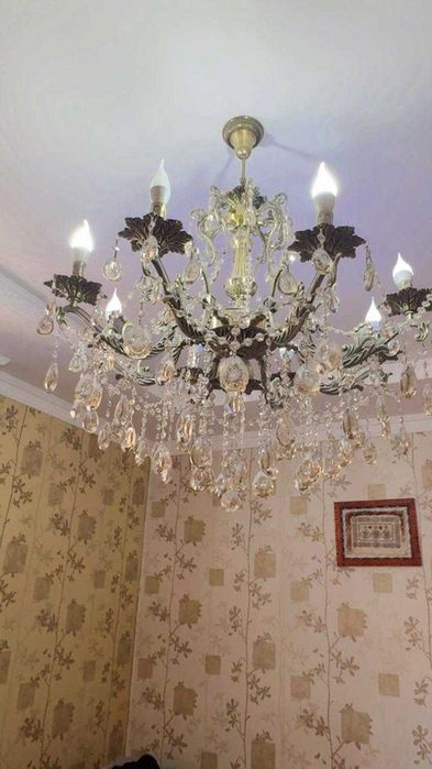 люстра 2 шт  8лам