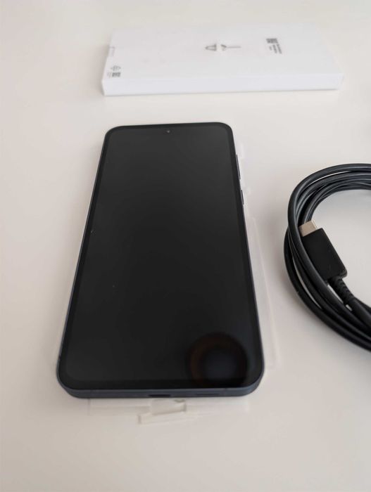 Перфектен Samsung Galaxy A55 5G 8GB/128GB Navy + комплект