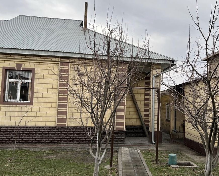 Жер үй сатылады.8 соток